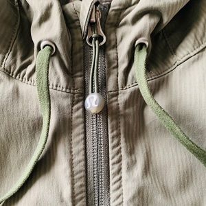 Like New Lululemon Jacket 💚